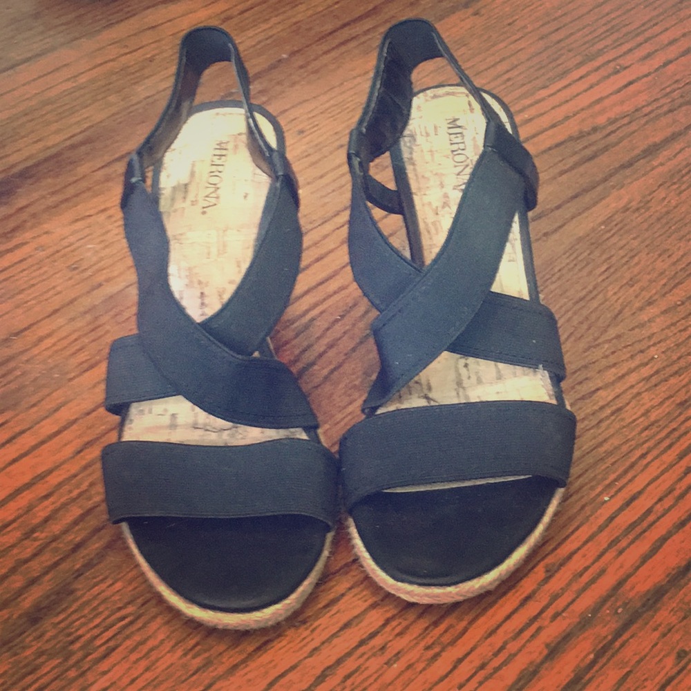 Merona Wedge Sandals Size 6